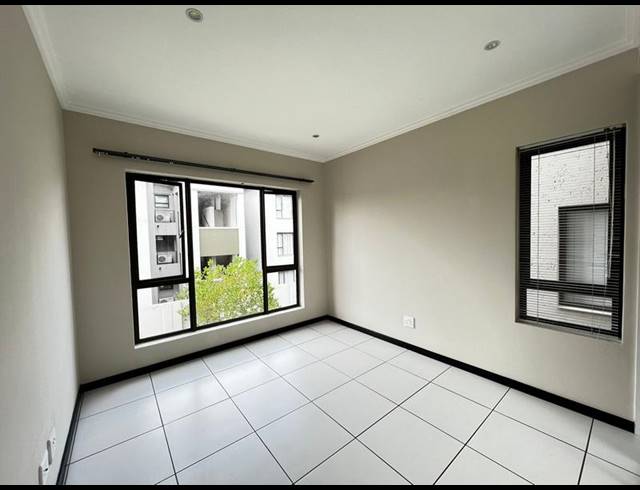 2 BEDROOM APARTMENT FOR SALE IN FOURWAYS